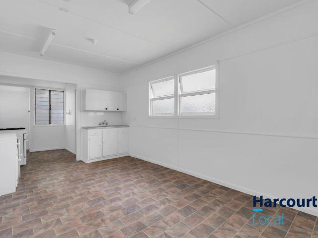 Granny Flat for rent in Toombul, Queensland