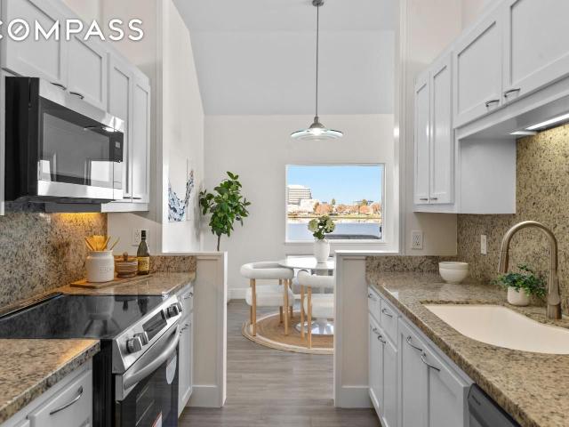 Condo for sale in San Mateo, California