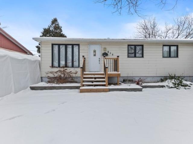 House for sale in Fabreville, Quebec