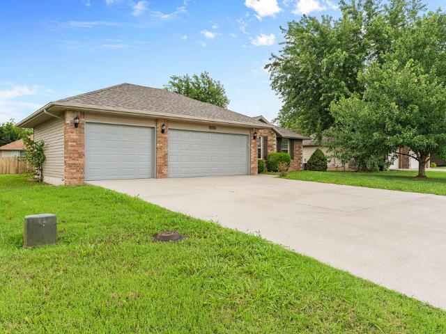 House for sale in Republic, Missouri