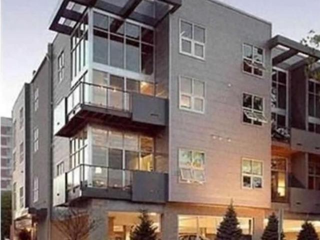 Condo for sale in Royal Oak, Michigan