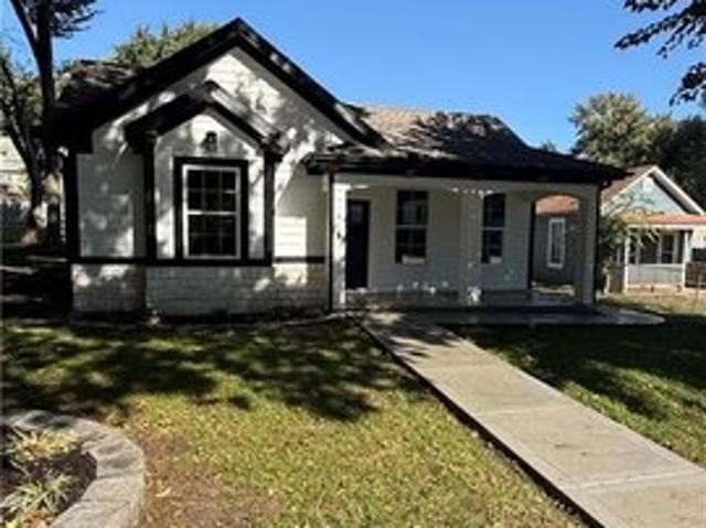 House for sale in Leavenworth, Leavenworth County