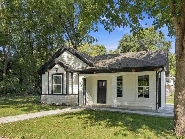 House for sale in Leavenworth, Leavenworth County