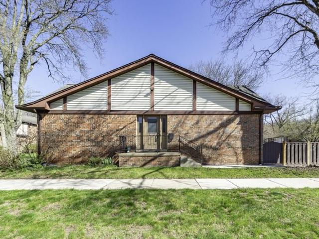 Condo for sale in Ypsilanti, Michigan