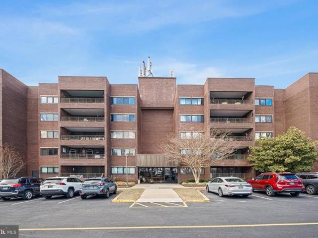 Condo for sale in Delaware