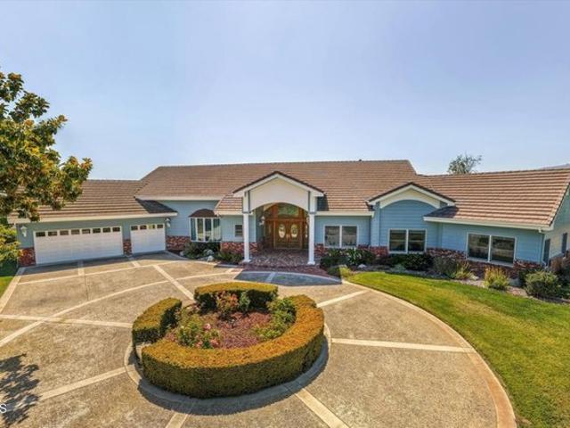 House for sale in Somis, California