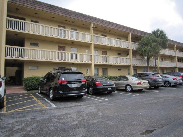 Condo for sale in Tamarac, Florida