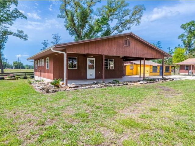 House for sale in Chiefland, Florida