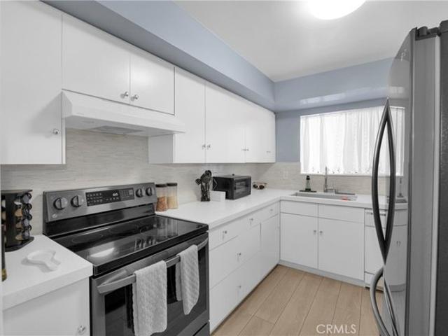 Condo for sale in Culver City, California