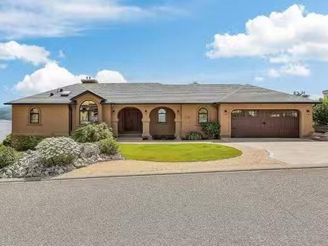 House for sale in Peachland, British Columbia