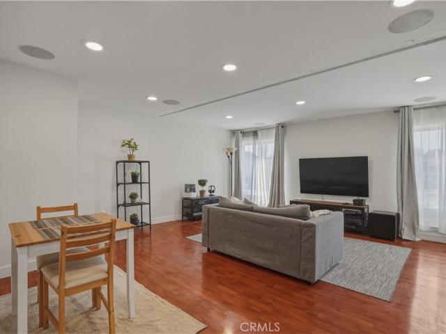 Property for sale in Tarzana Neighborhood Council District, Canoga Park