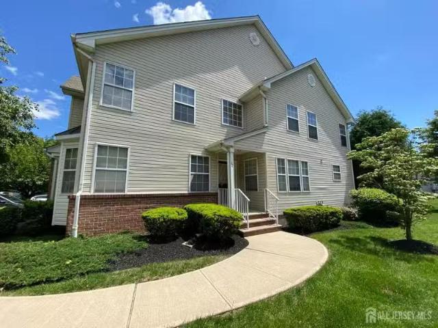 Condo for rent in North Brunswick, New Jersey