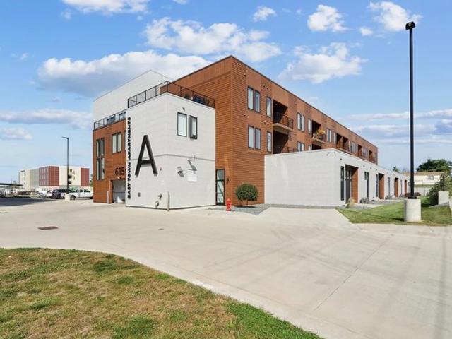 House for sale in Linn, Iowa