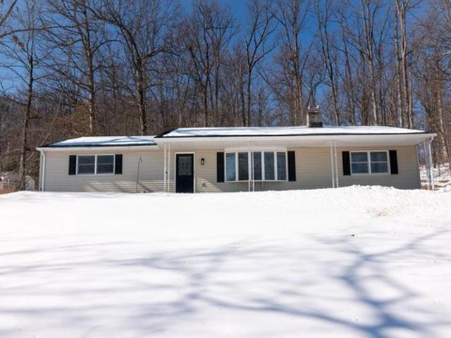 House for sale in Spring Grove, Pennsylvania