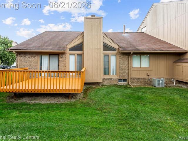 Condo for sale in West Bloomfield, Michigan