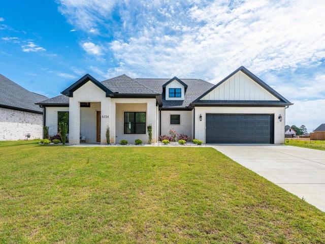 House for sale in Ark