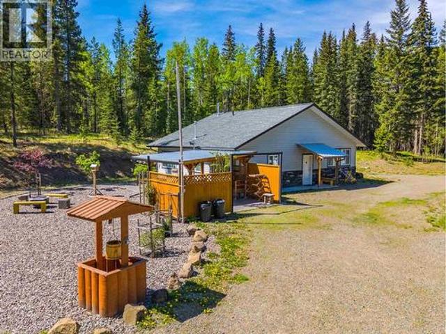 House for sale in Caribou Hide, British Columbia