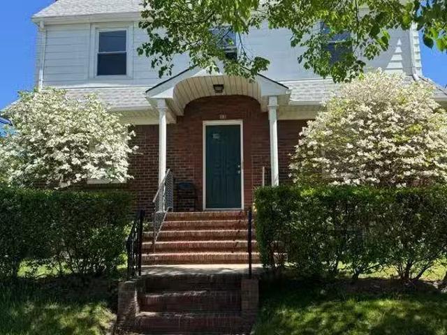 Condo for rent in Clifton