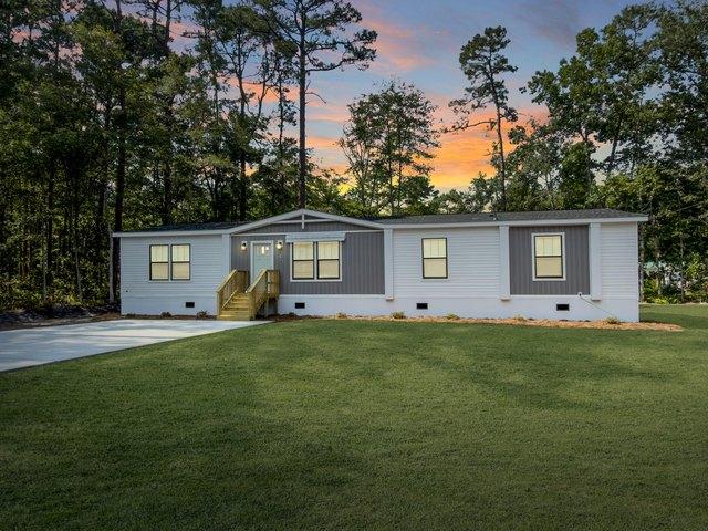 House for sale in Ravenel, Charleston County
