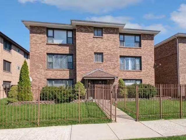 Condo for rent in Calumet City