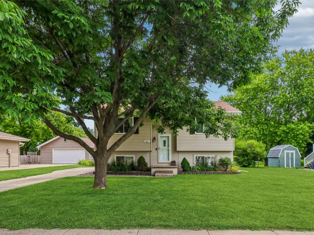 House for sale in Altoona, Iowa