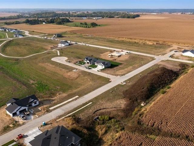 Land for sale in Linn, Iowa
