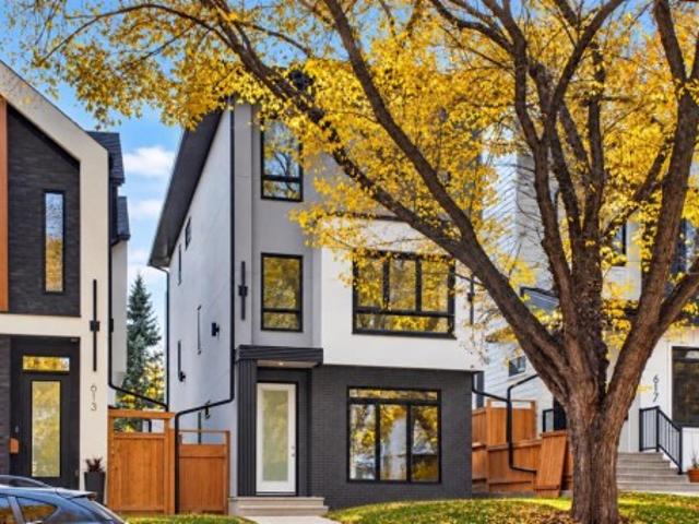 House for sale in Windsor Park, Calgary