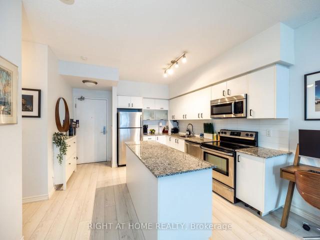 Condo for sale in Woburn, Ontario