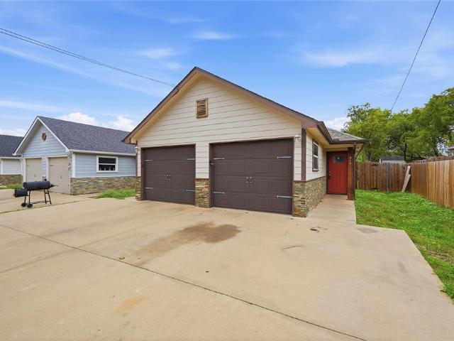 House for sale in Sherman, Grayson County