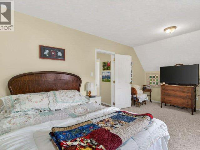 House for sale in Salmon Arm, British Columbia