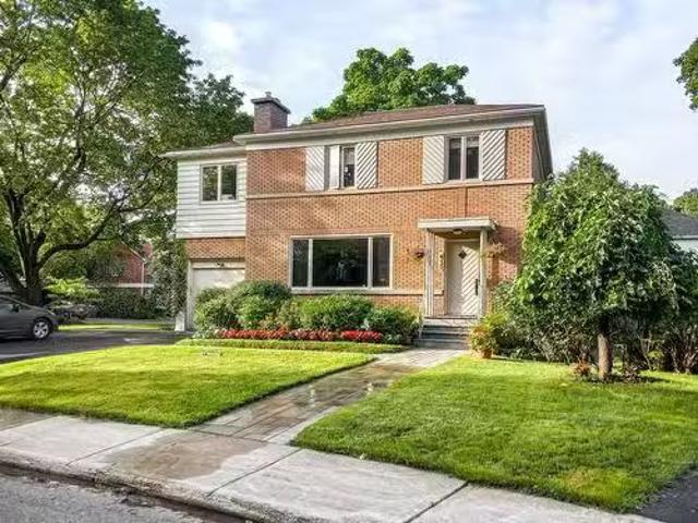 House for sale in Mont-royal, Quebec