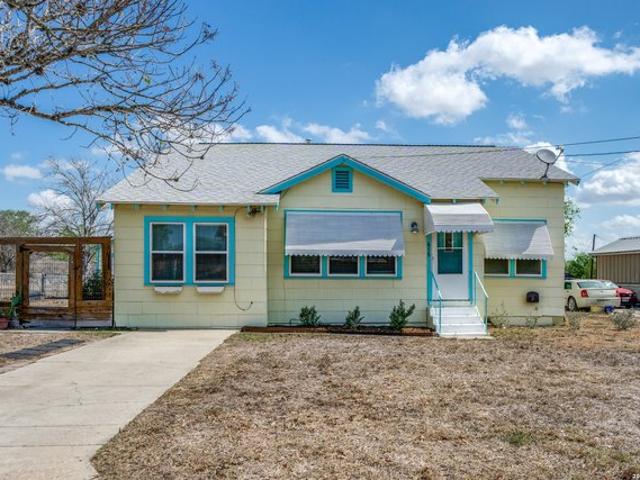 House for sale in Karnes City, Texas
