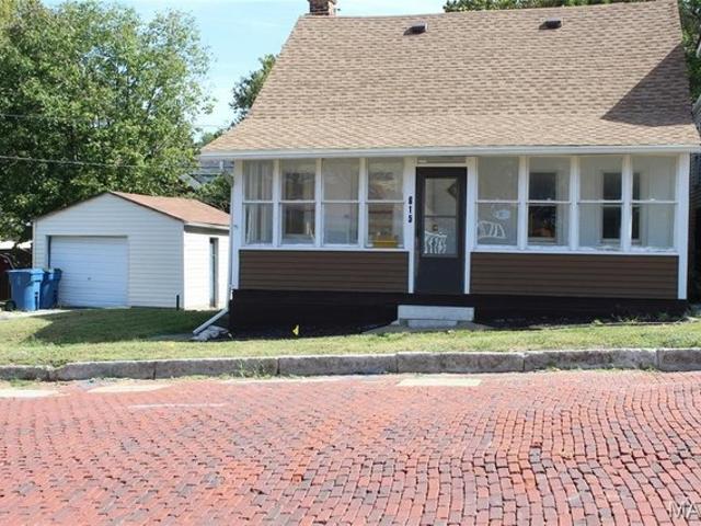 House for sale in Alton, Madison County