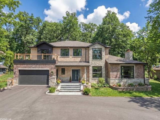 House for sale in Mchenry, Illinois