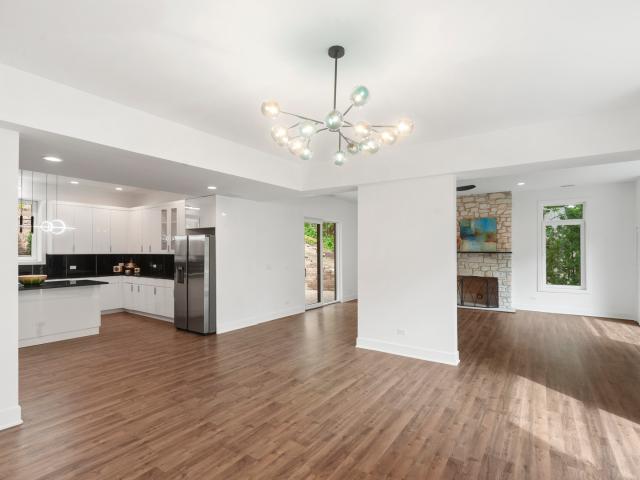 House for sale in Mchenry, Illinois