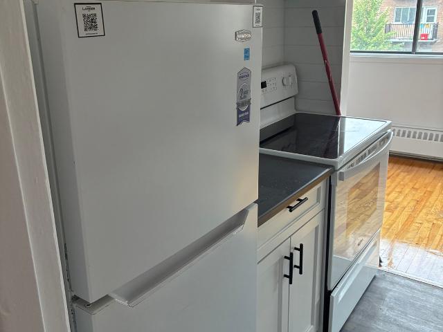 Apartment for rent in Cote-saint-luc, Quebec