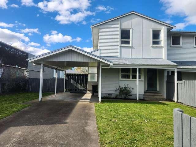 Apartment for rent in Camberley, Hastings