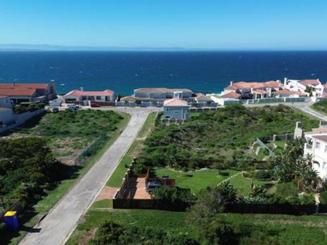 Land for sale in Cape St Francis, Eastern Cape
