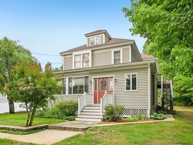 House for sale in Dracut, Massachusetts