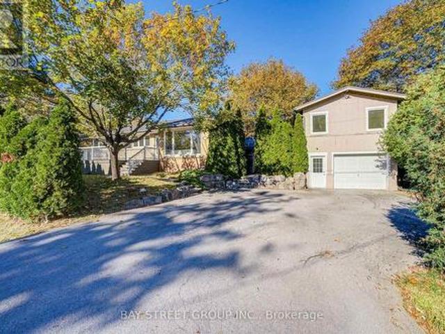 House for sale in Oakville, Golden Horseshoe