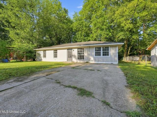 House for sale in Queens-Magnolia Terrace, Jackson