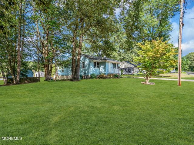 House for sale in Bayville, New Jersey