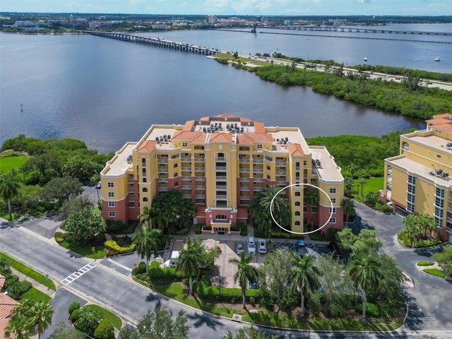 Condo for sale in Palmetto, Florida