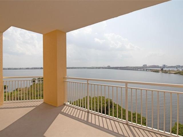 Condo for sale in Palmetto, Florida