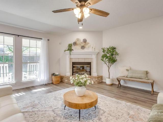 House for sale in Joshua, Johnson County