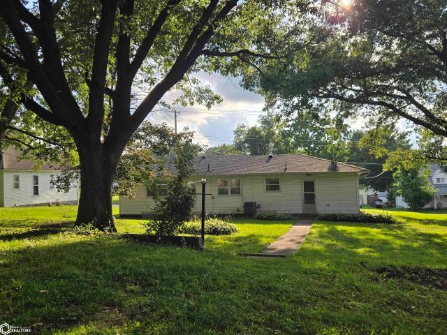 House for sale in Centerville, Iowa