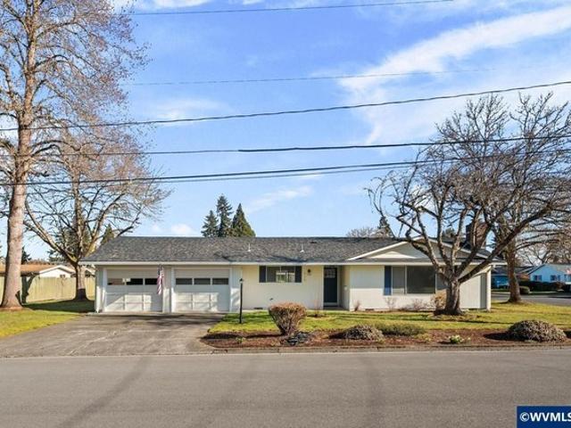 House for sale in Oregonia