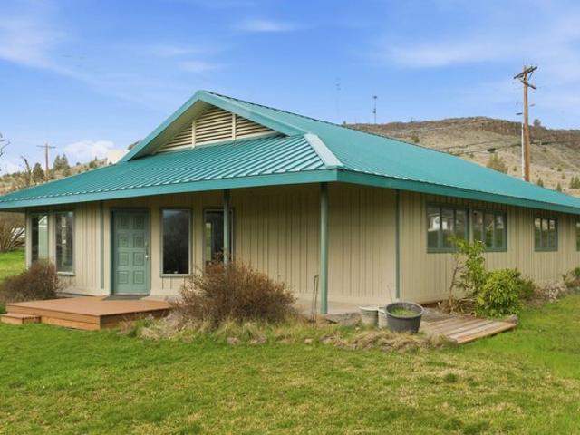 House for sale in Oregonia