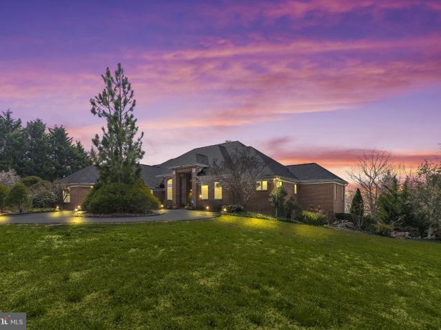 House for sale in Lothian, Maryland