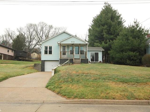 House for sale in Clarinda, Iowa